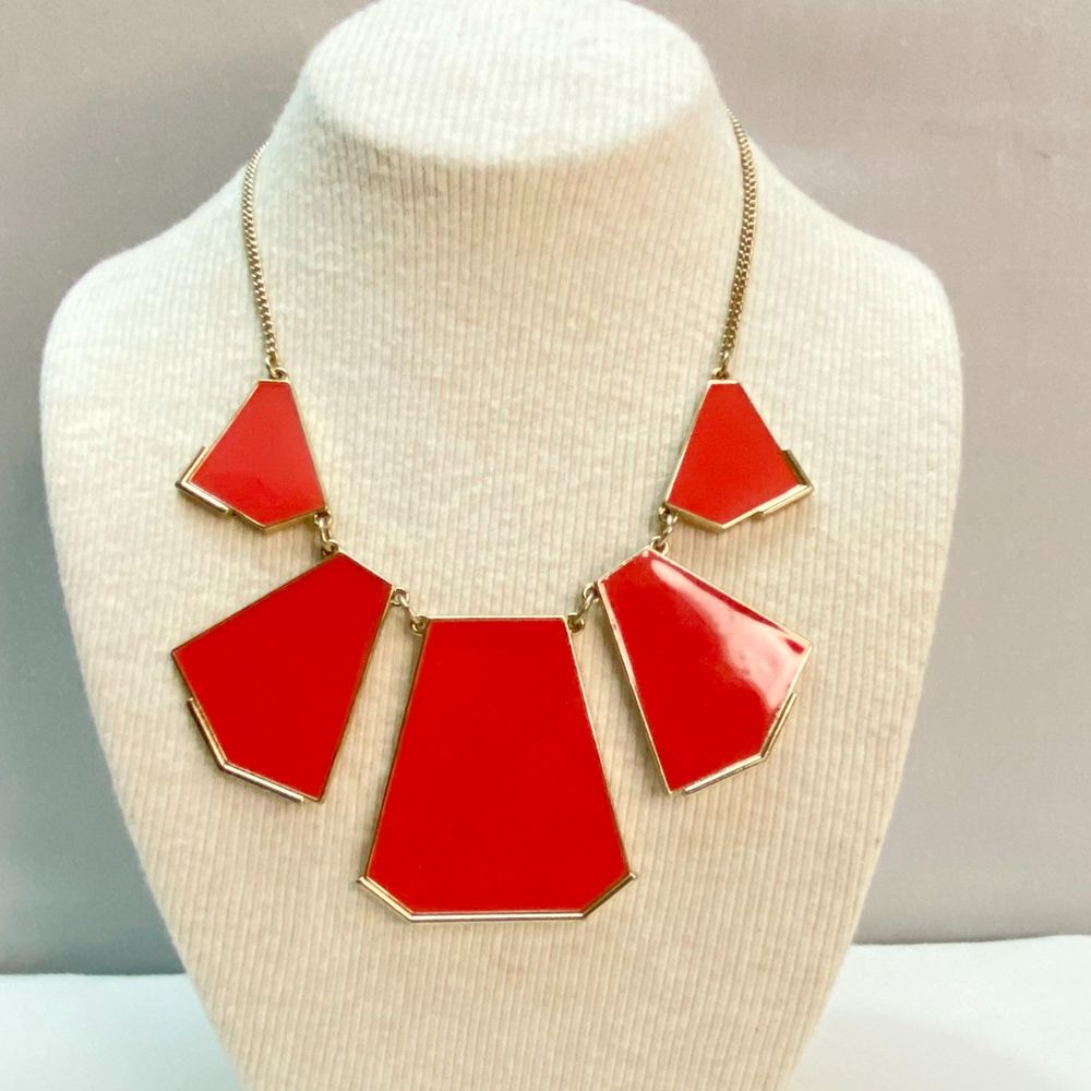 💎Mark Geometric Bib Necklace Coral Enamel Plates Gold Tone Chain